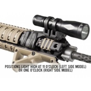 Крепление для фонаря Magpul левостороннее
