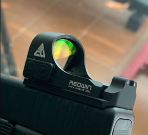 Коллиматорный прицел Red Win Cobra 1x28x20 3MOA без паралакса