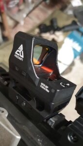 Коллиматорный прицел Red Win Cobra Max SP MTR QR три марки, солнечная батарея