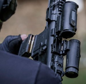 Збільшувач HOLOSUN HM3X 3x magnifier Збільшувач HOLOSUN HM3X 3x magnifier